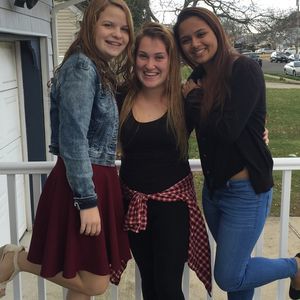 Meet your Posher, Danielle